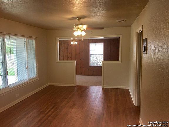 3rd image of 315 Burwood Ln