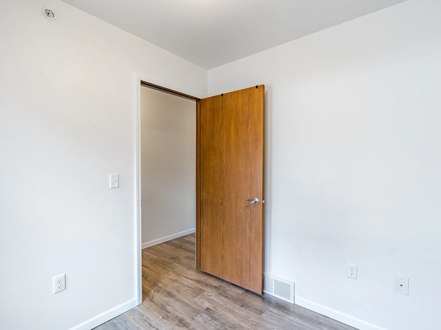 3 bed, $1,950 — Photo 3