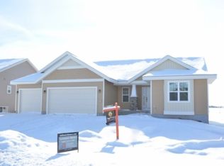 916 Rumley Run, Deforest, WI 53532