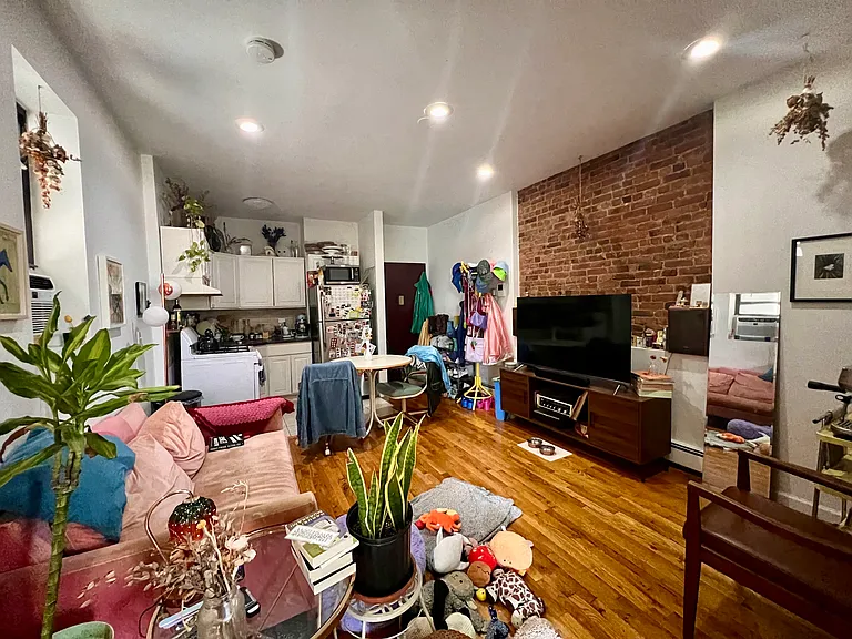 651 Marcy Ave #2R — Photo 6