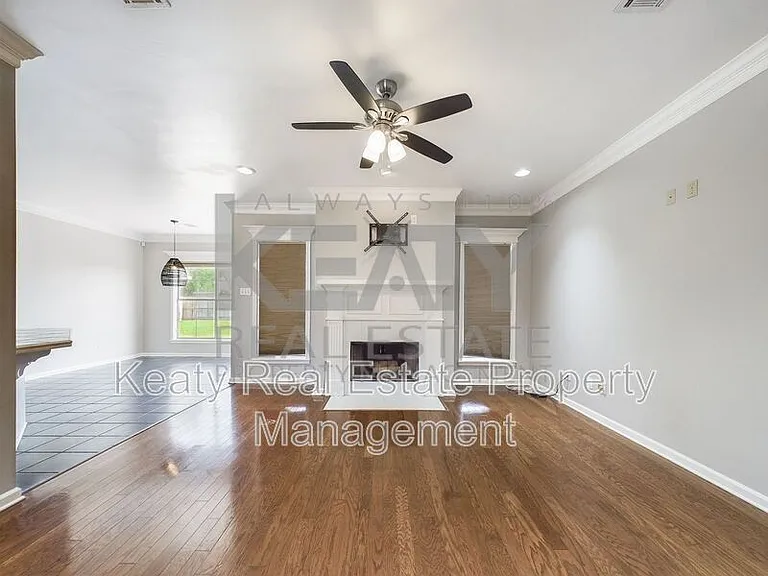 108 Cranberry Dr — Photo 4
