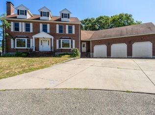 12 Icehouse Ln, Rockland, MA 02370