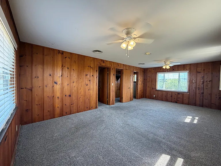 2919 W Main St — Photo 22
