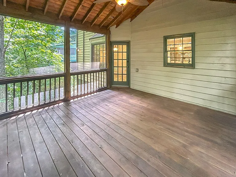 2491 Annandale Dr — Photo 41