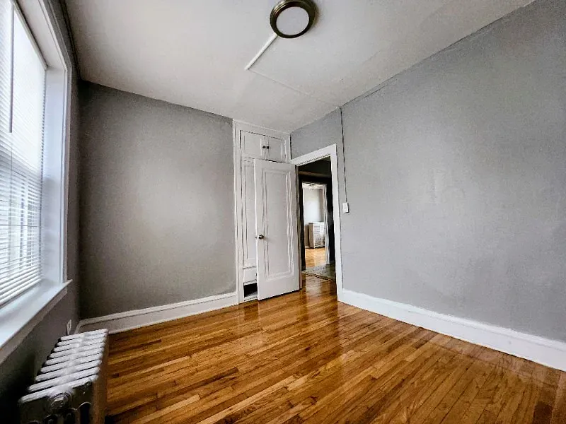 2 bed, 950 sqft, $1,400 — Photo 4