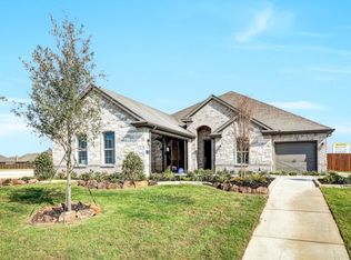 821 Hat Creek Dr, Midlothian, TX 76065