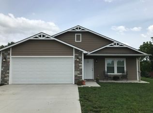 4041 SE Shiloh Ct, Tecumseh, KS 66542