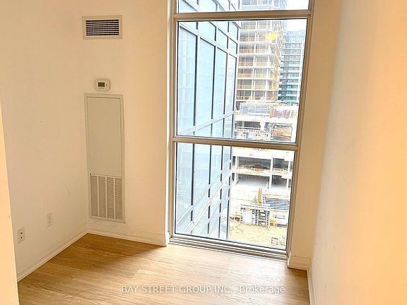 5th image of 65 Oneida Cres #708