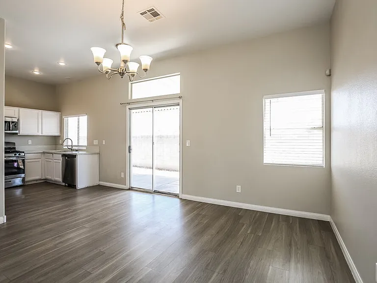 3219 Panamint Ct — Photo 6