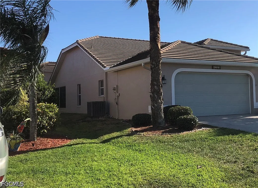 3 bed, 2.0 bath, 2009 sqft, $2,750 — Photo 4