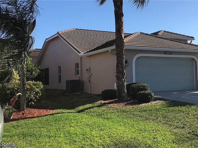 8223 Breton Cir — Photo 4