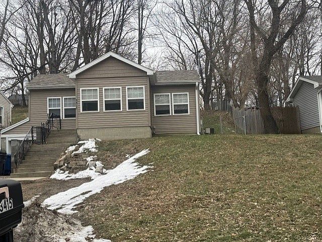 1st image of 3415 Dubuque Ave