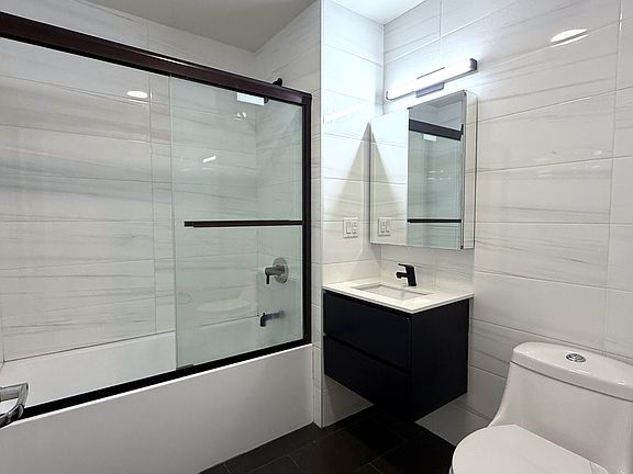 5th image of 1704 Ocean Ave #1E