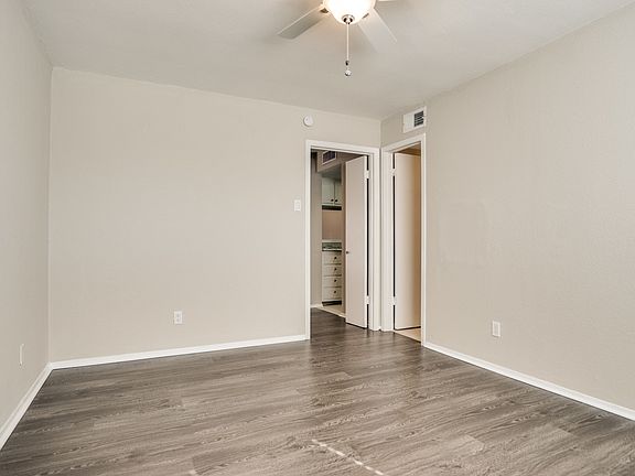 5th image of 5109 Gaston Ave APT 105