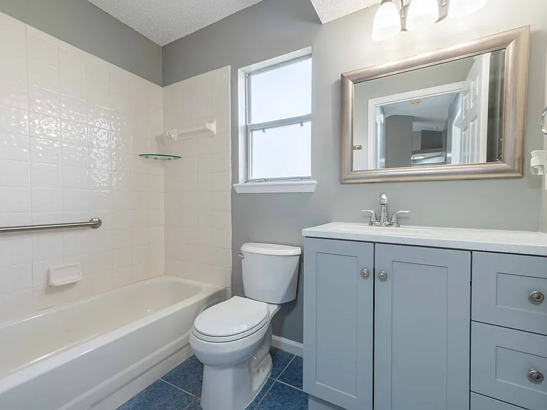 479 Charles Pinckney St — Photo 20