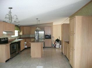 835 Trout Dr, Defuniak Springs, FL 32433