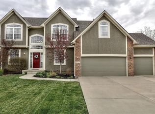 3044 SW Gentry Ln, Lees Summit, MO 64081