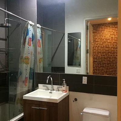 Rented by Loom Group | media 18