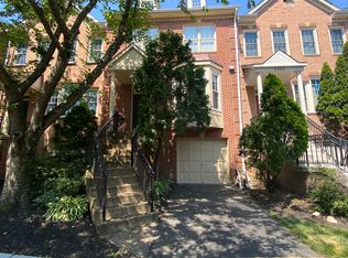 3004 Fallswood Glen Ct, Falls Church, VA 22044