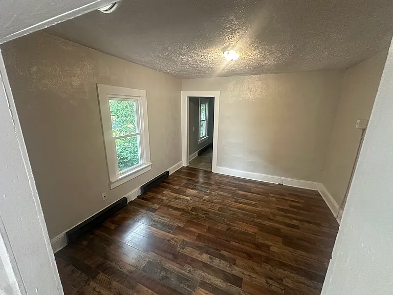 129 Halifax St — Photo 7