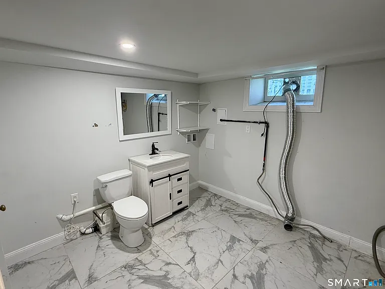 163 Beechwood Ave — Photo 15