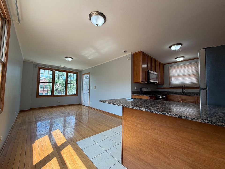 1st image of 3325 W Fulton Blvd