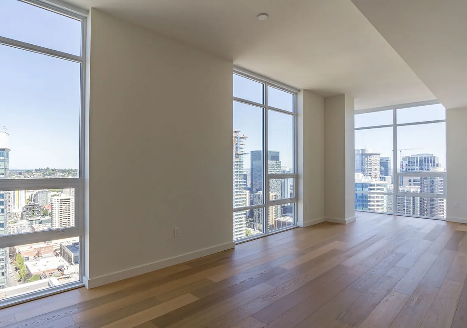 2Bd/2Ba Seattle Condo — Photo 3