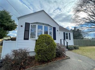 32 Frawley St, Warwick, RI 02889