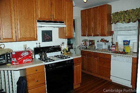 1st image of 825 Belmont St #310
