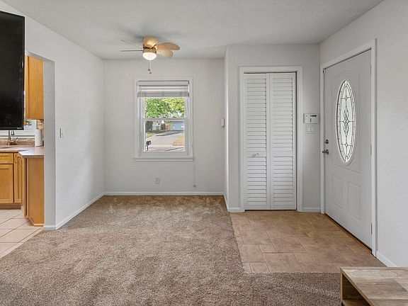 2nd image of 8947 Terrace Rd NE