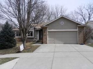 401 Lori Ln, Council Bluffs, IA 51503
