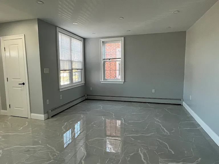 86-22 Little Neck Pkwy #2 — Photo 5