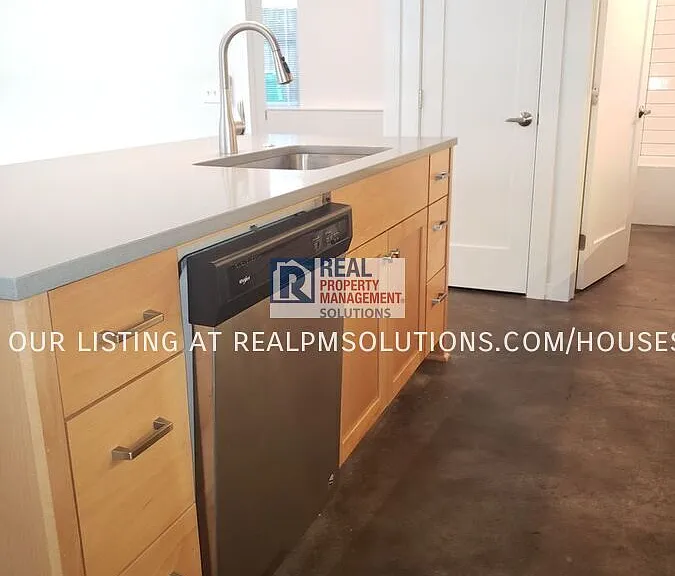 4538 N Vancouver Ave — Photo 10