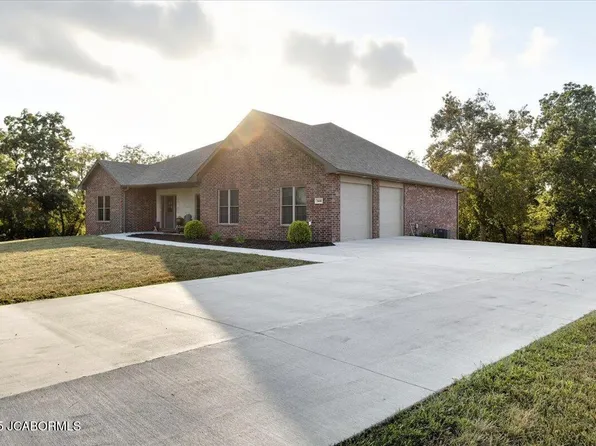 2660 Eagle View Spur, Holts Summit, MO 65043