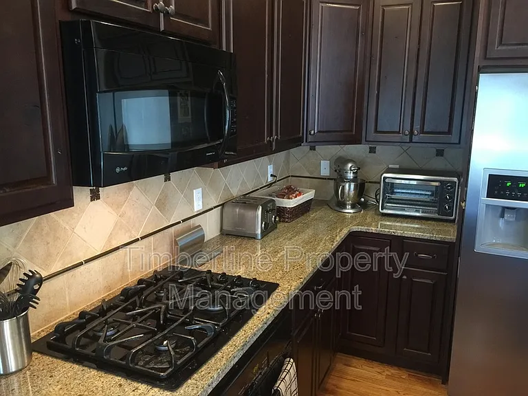 5751 Cisco Dr — Photo 8