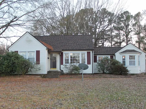 628 E Main St, Dresden, TN 38225