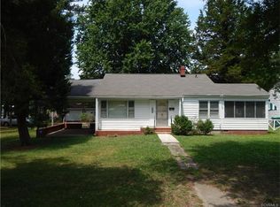 946 S Crater Rd, Petersburg, VA 23805