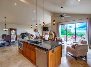 1496 Vista Claridad, La Jolla, CA 92037