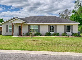 2032 SW 252nd St, Newberry, FL 32669