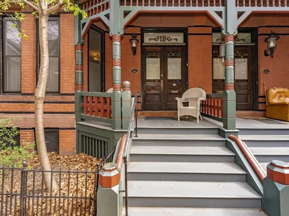 19 Mattoon St, Springfield, MA 01105