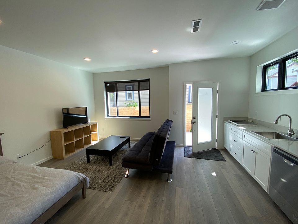 Staged / Furniture not included