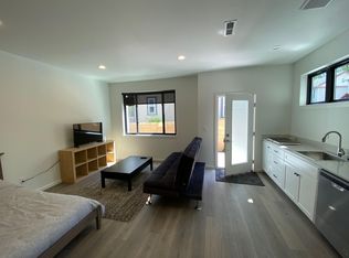 178 NE Stanton St #A, Portland, OR 97212