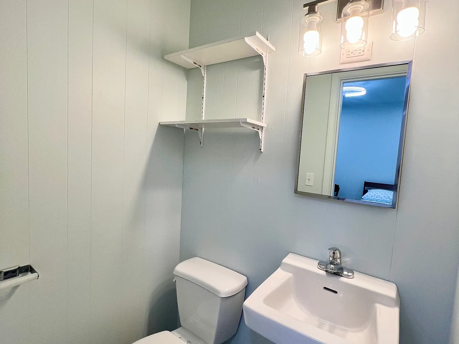 Studio, $925 — Photo 4