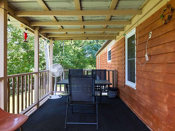 4th image of 118 Cozy Acres Ter