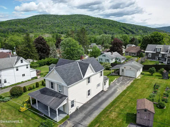 45 Margerie St, Lee, MA 01238