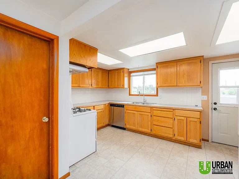 2814 E Garden Ave — Photo 16