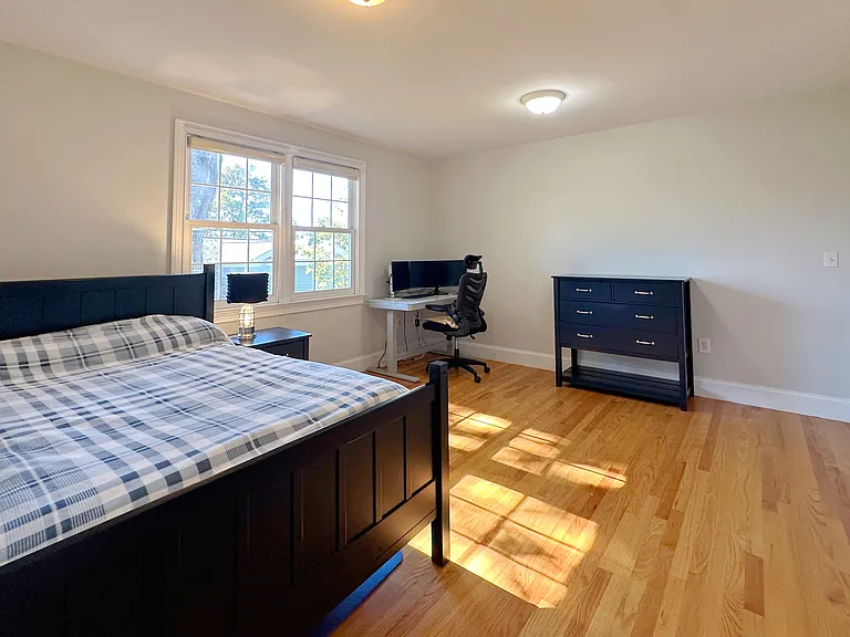 11 Oakland St — Photo 32