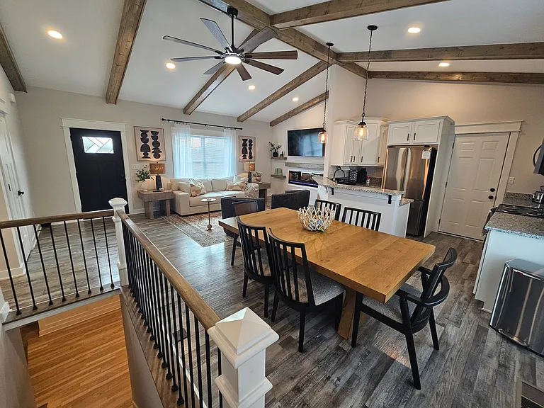 710 Orchard St — Photo 18