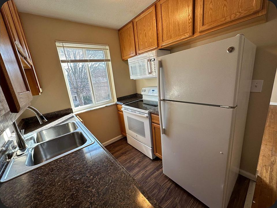 1st image of 2301 Salvador St #9