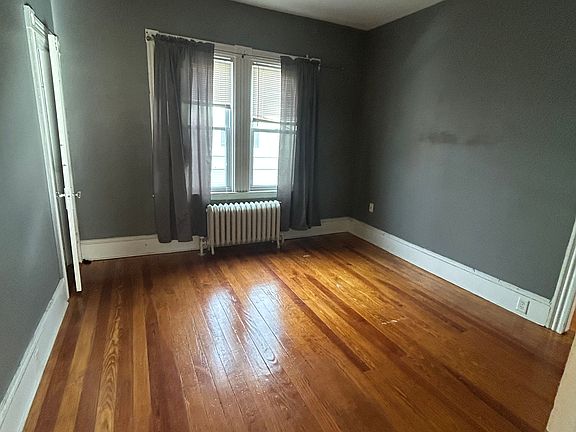 3rd image of 89-91 Armour St #2